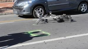 Omicidio colposo anche per l’automobilista che aprendo lo sportello causa la morte di una persona